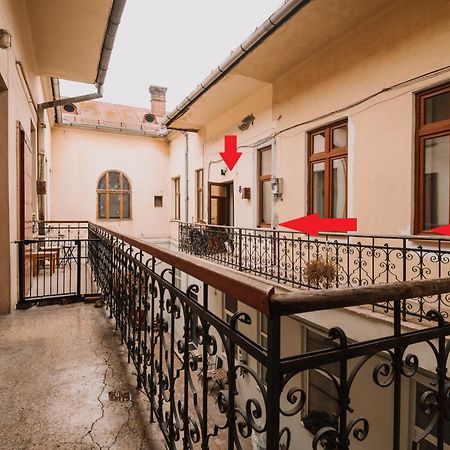 Old Town Central Apartment Cluj-Napoca Extérieur photo